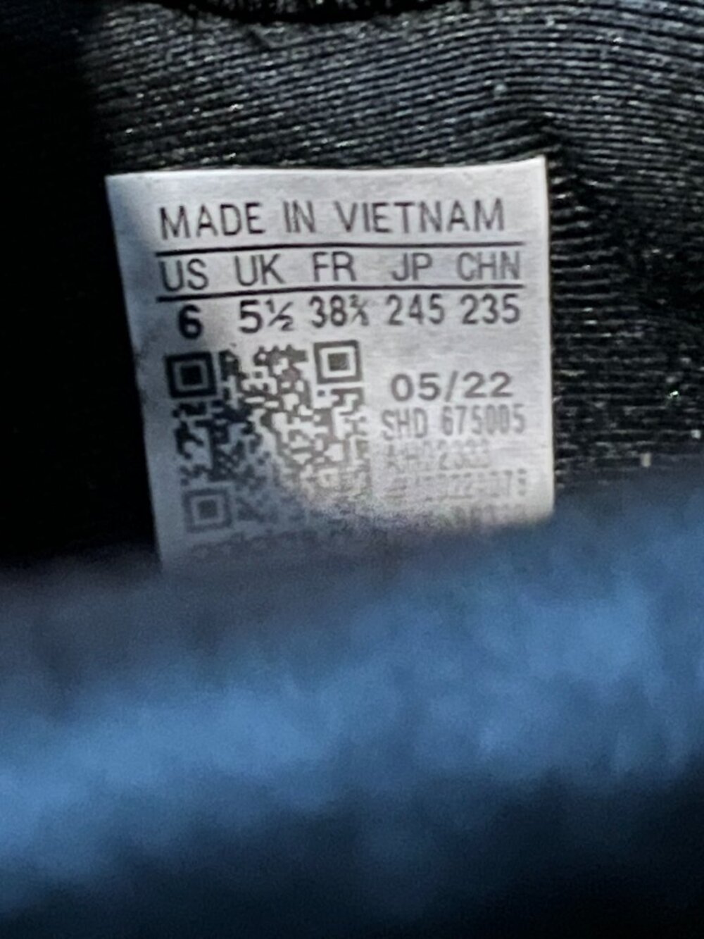 ADIDAS NMD R1 - Picture 10 of 10
